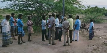 ஒரு பறவைக்காக 40 நாட்கள் இருட்டில் இருந்த  கிராமம்!