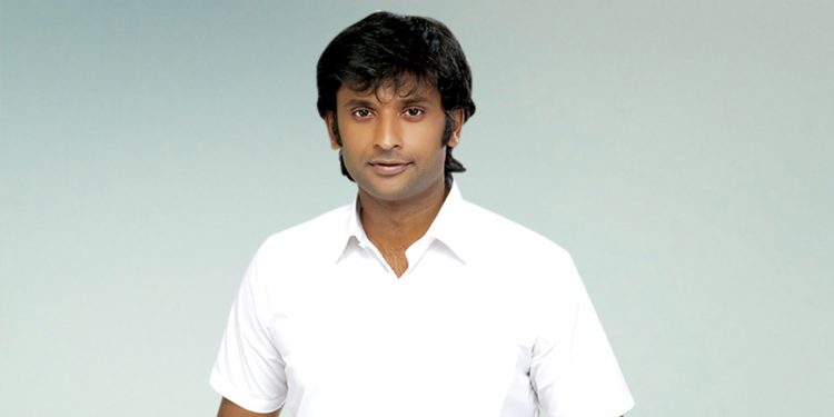 நீட் தேர்வு எழுதும் மாணவர்களுக்கு இலவச வாகனம்… வினோஜ் ப செல்வம் ஏற்பாடு!