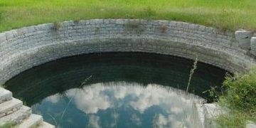 அந்த காலத்தில் எப்படி எந்த டெக்னாலஜியும் இல்லாம கிணறு வெட்டுனாங்க?