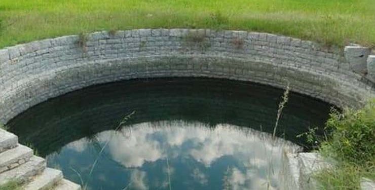 அந்த காலத்தில் எப்படி எந்த டெக்னாலஜியும் இல்லாம கிணறு வெட்டுனாங்க?