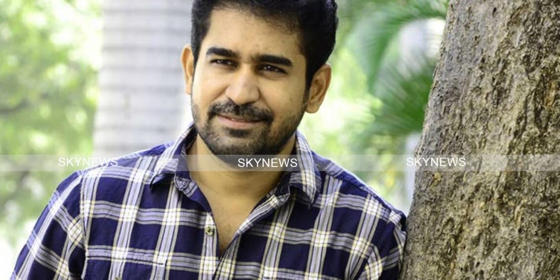 குழம்பி இருக்கும் ரசிகர்கள்: விஜய் ஆண்டனியின் டுவிட்