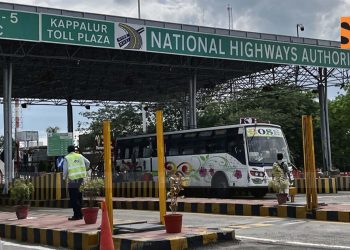 நாடு முழுவதிலும் சுங்கச்சாவடிகள் நீக்கம்.. மோடி பதவியேற்றவுடன் அதிரடி திட்டம்!